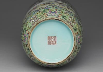 图片[2]-Lantern-shaped vase with “One Hundred Boys” motif in fen-ts’ai enamels, Ch’ien-lung reign (1736-1795), Ch’ing dynasty-China Archive